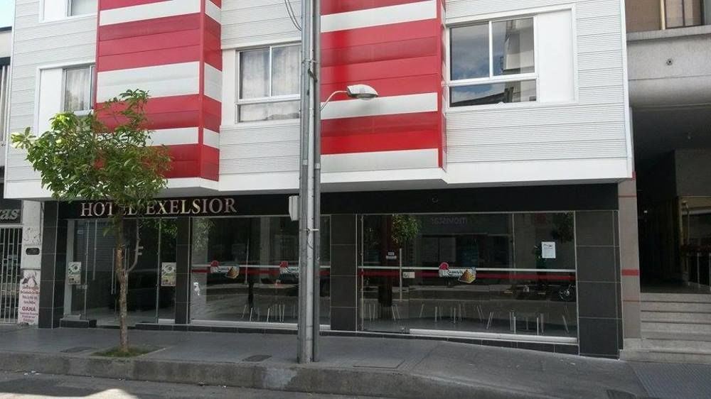 Hotel Exelsior 쿠쿠타 외부 사진
